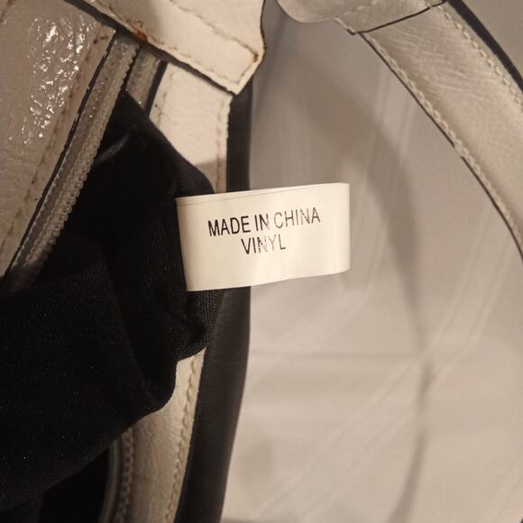 Strada Black & White Vinyl Shoulder Bag w/ Mini Pouch NWT Organizer - Picture 5 of 11